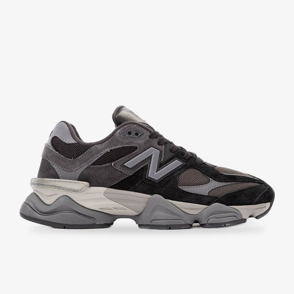 New Balance "Black Castel Rock"