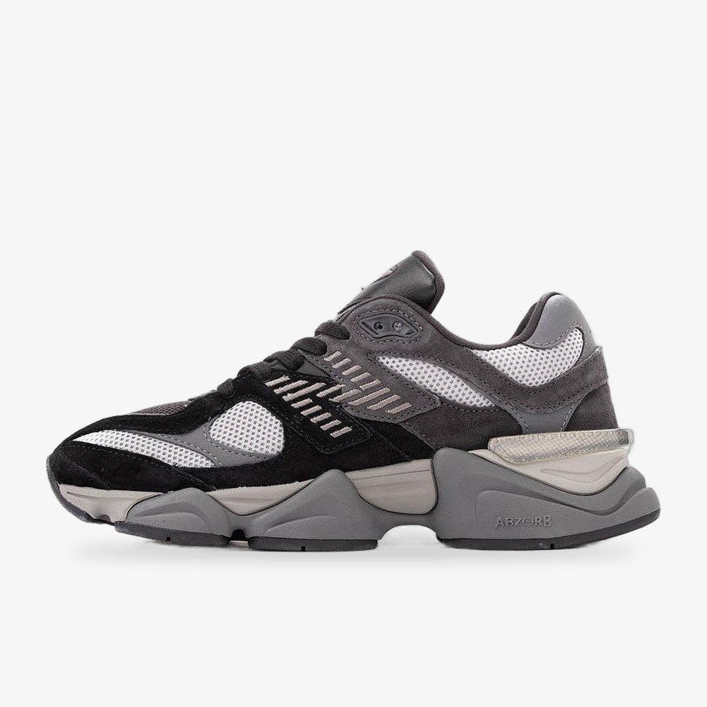 New Balance "Black Castel Rock"
