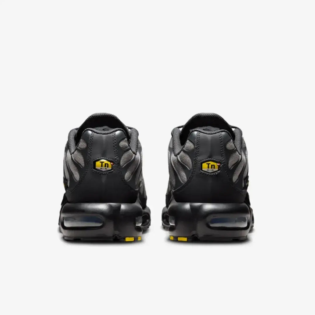 Nike TN (Dark Smoke)