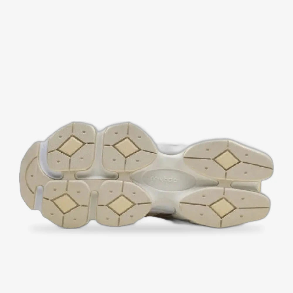 New Balance 9060 (Sea Salt Beige)