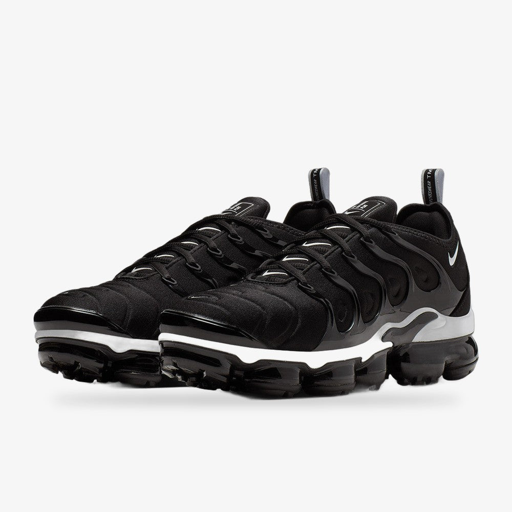 Nike Air VaporMax (Black & White)
