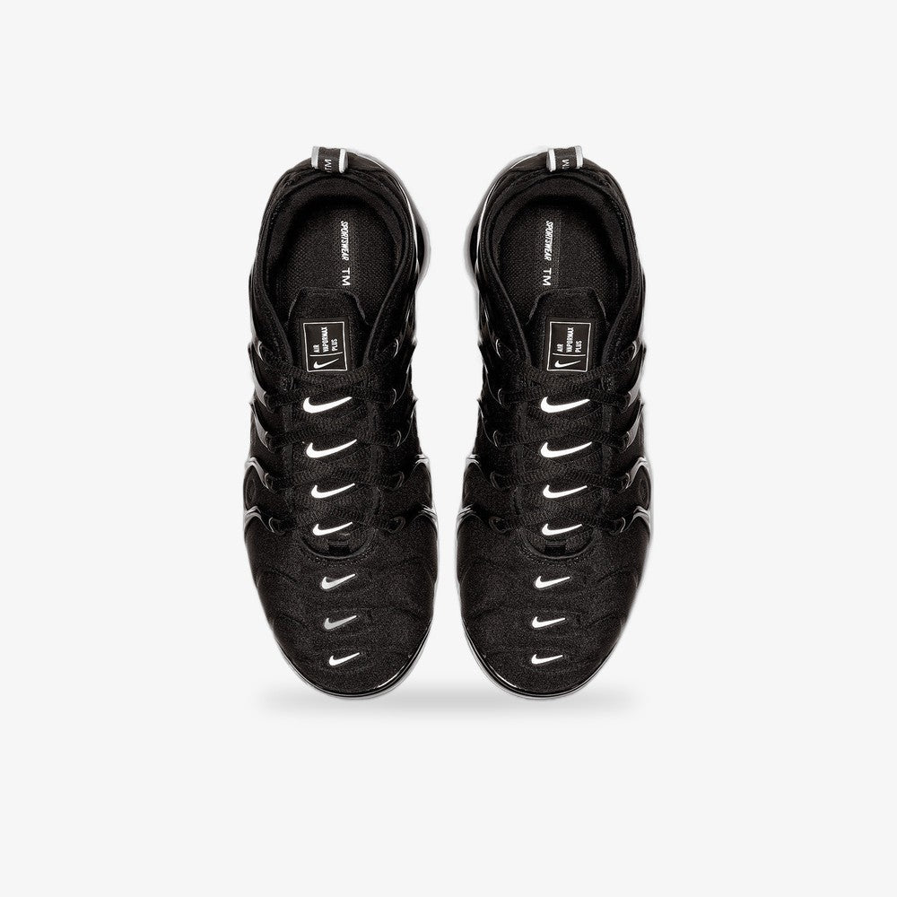 Nike Air VaporMax (Black & White)