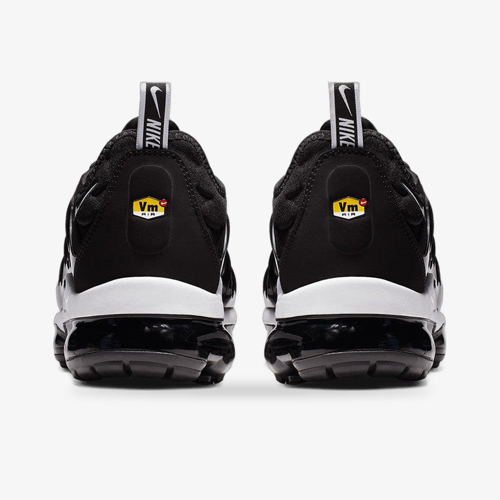 Nike Air VaporMax (Black & White)